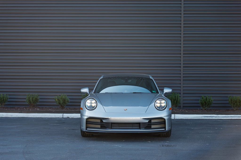 Used 2026 Porsche 911 Carrera RWD image 10