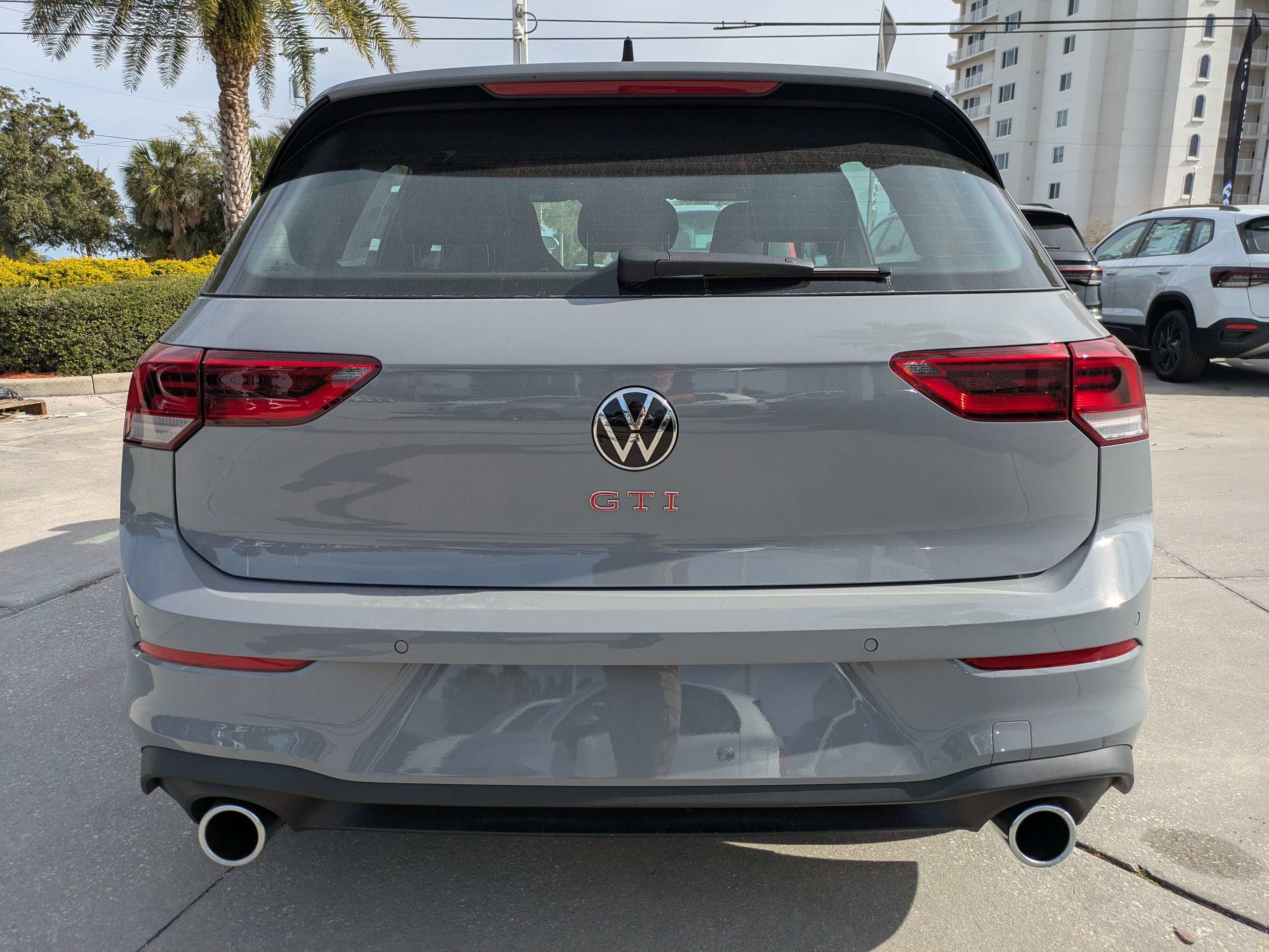 New 2026 Volkswagen GTI SE FWD image 5