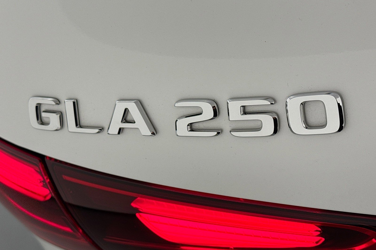 Certified 2026 Mercedes-Benz GLA 250 4MATIC image 9
