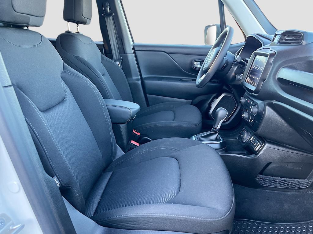 Used 2023 Jeep Renegade Latitude image 26