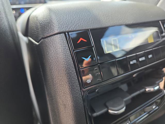 New 2025 Jeep Grand Cherokee L Limited w/ Luxury Tech Group II image 39