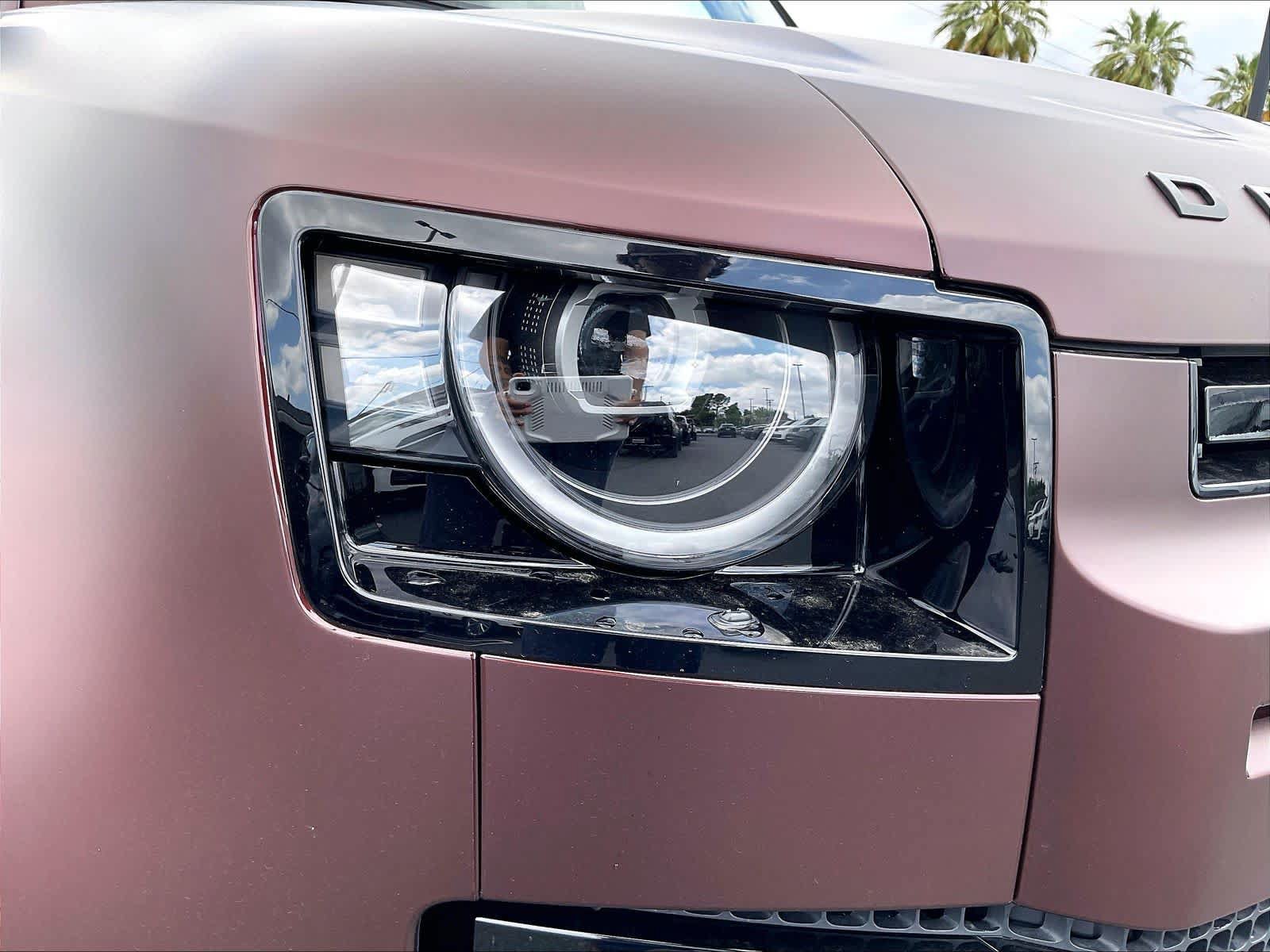 New 2026 Land Rover Defender 130 X-Dynamic SE AWD/4WD image 34