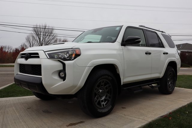 Used 2021 Toyota 4Runner Venture image 6