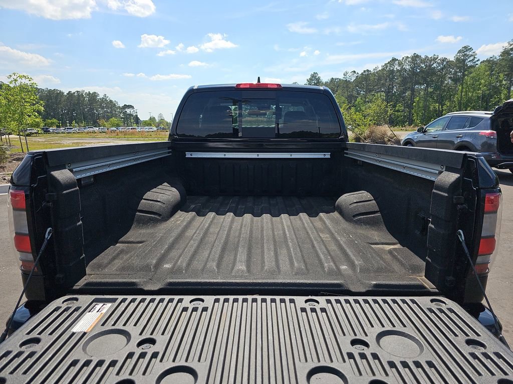 Used 2024 Nissan Frontier SV w/ SV Convenience Package image 15