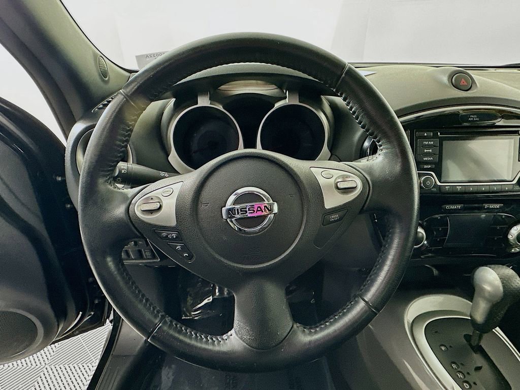 Used 2015 Nissan Juke SV image 16