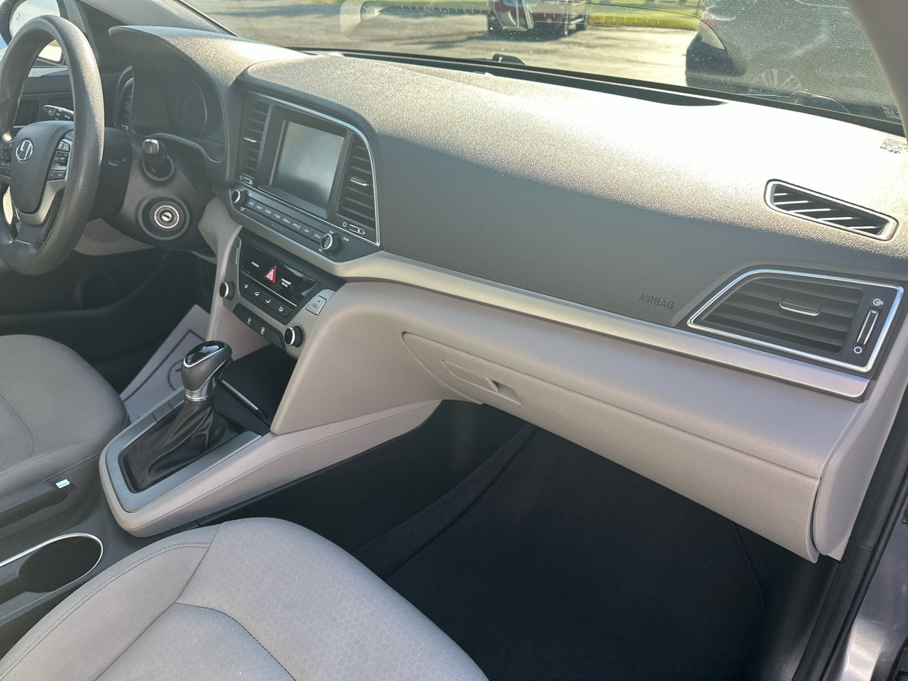 Used 2018 Hyundai Elantra SEL image 18