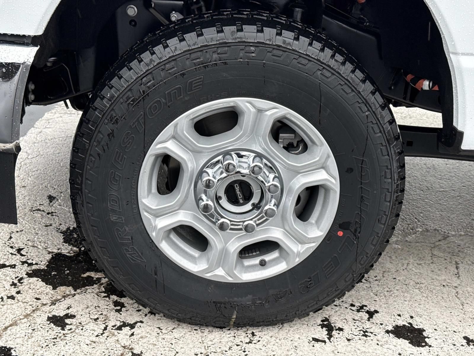 New 2026 Ford F250 XLT w/ FX4 Off-Road Package AWD/4WD image 9