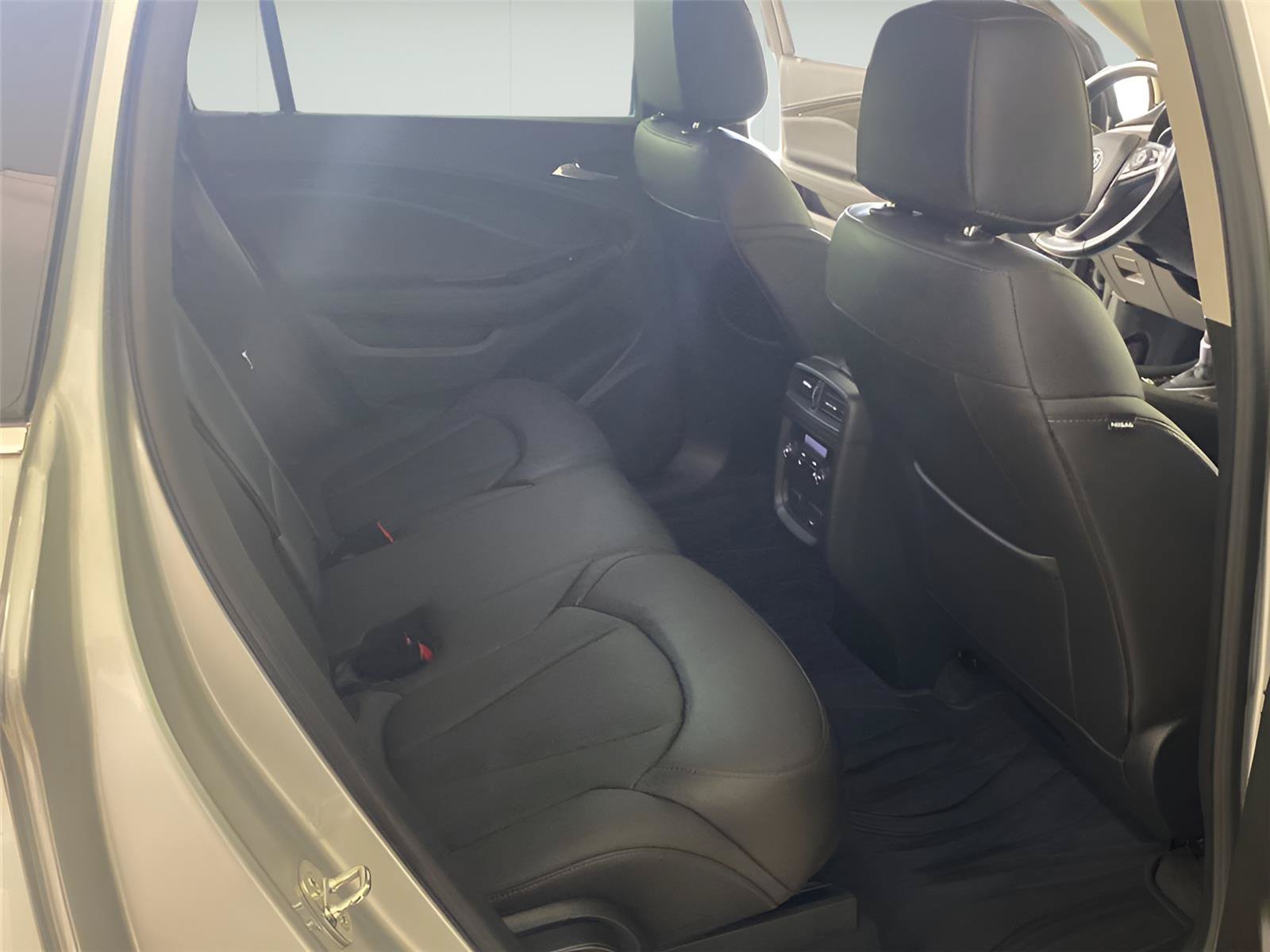Certified 2019 Buick Envision Essence AWD/4WD image 32