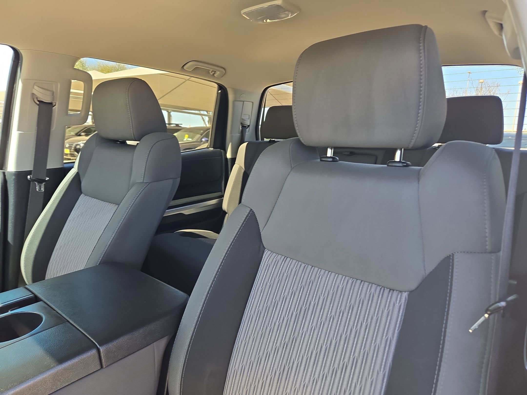 Used 2017 Toyota Tundra SR5 image 9