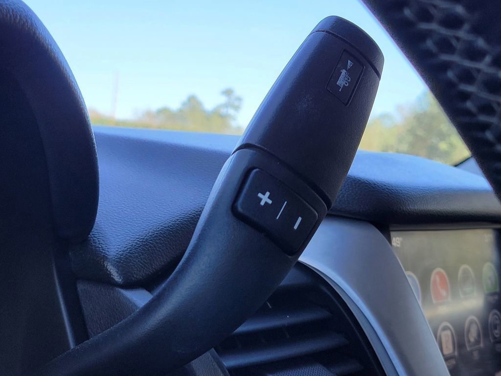 Used 2016 GMC Yukon SLE w/ Convenience Package image 31