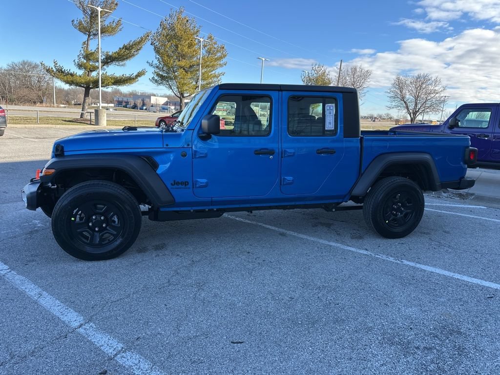 New 2026 Jeep Gladiator Sport AWD/4WD image 16