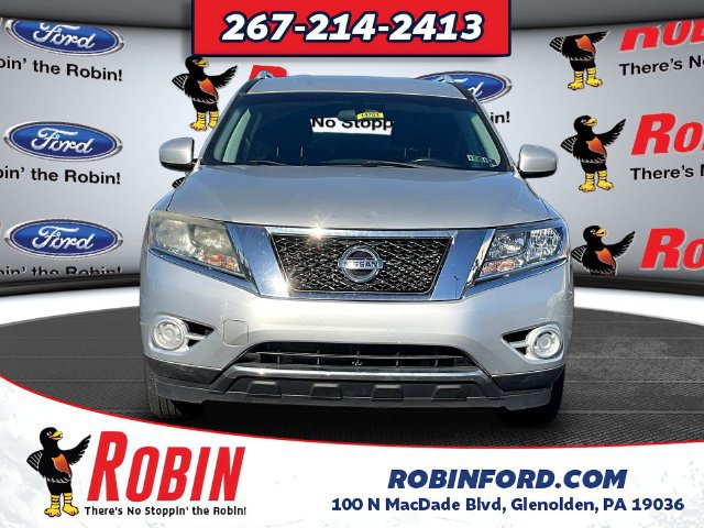Used 2014 Nissan Pathfinder S AWD/4WD image 2