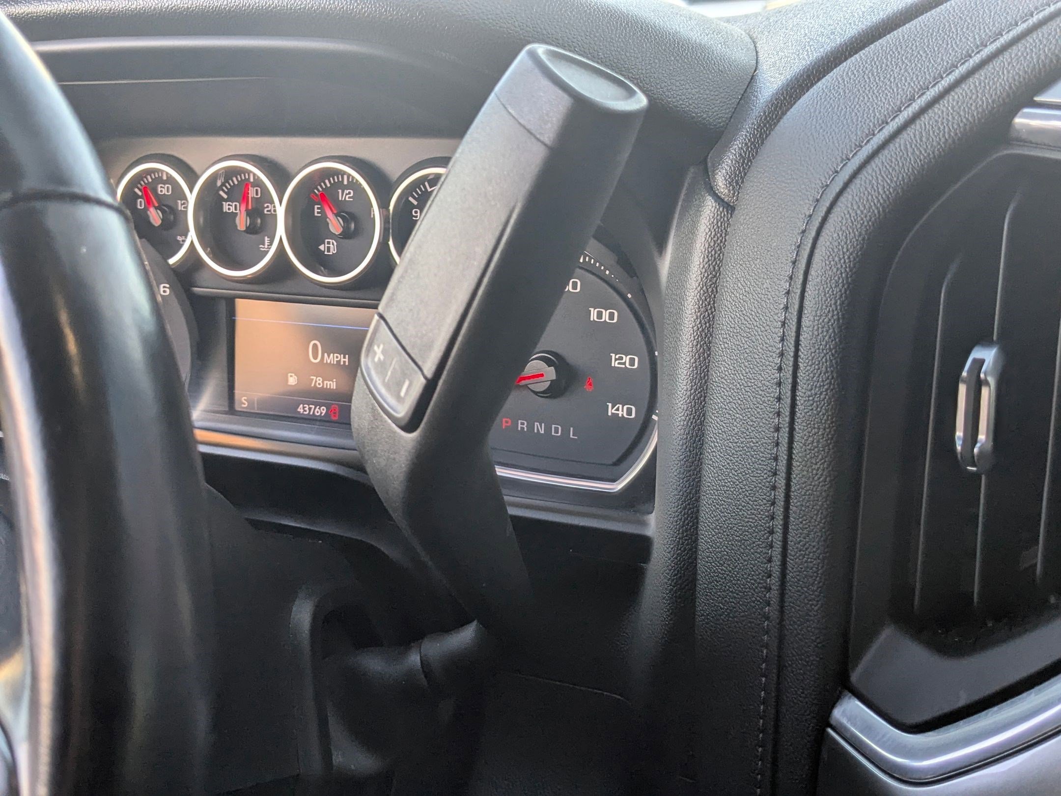 Used 2021 Chevrolet Silverado 1500 LT w/ LPO, Liner Protection Package image 18