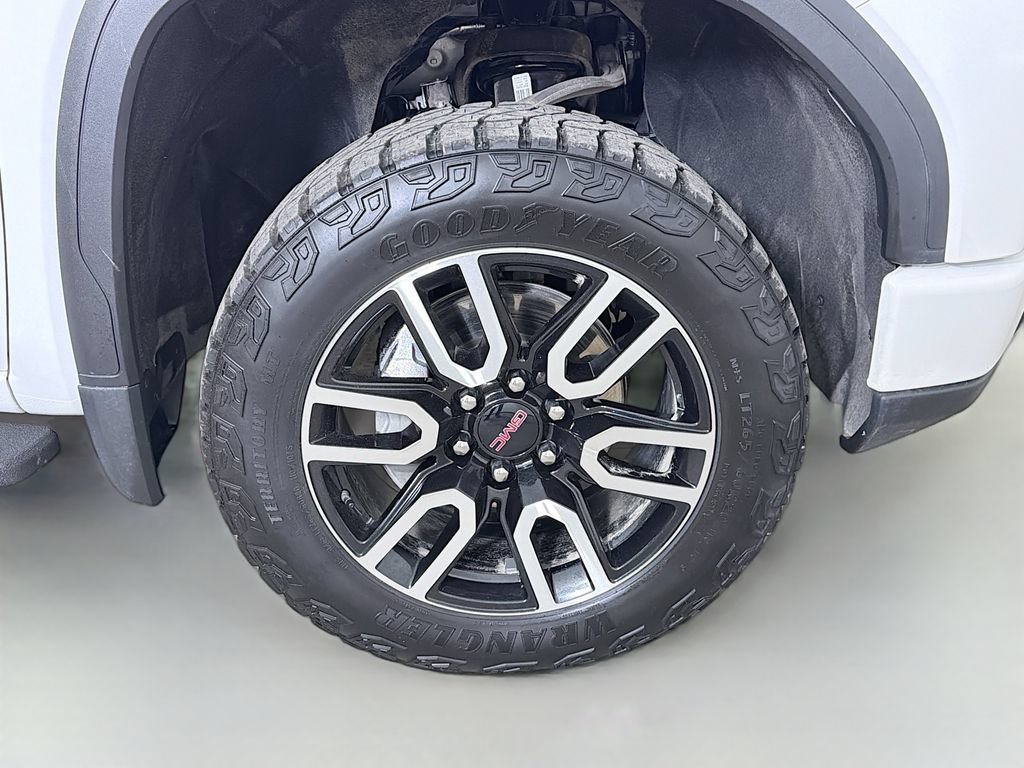 Used 2025 GMC Sierra 1500 AT4 w/ AT4 Premium Package AWD/4WD image 29