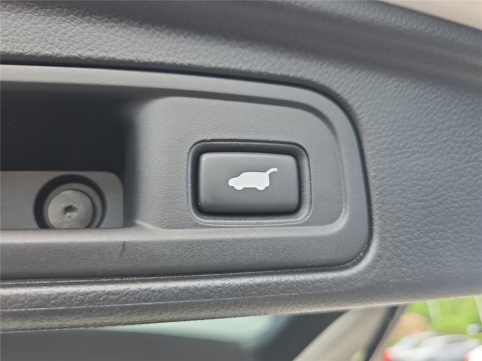 Used 2019 Honda Pilot Touring image 10