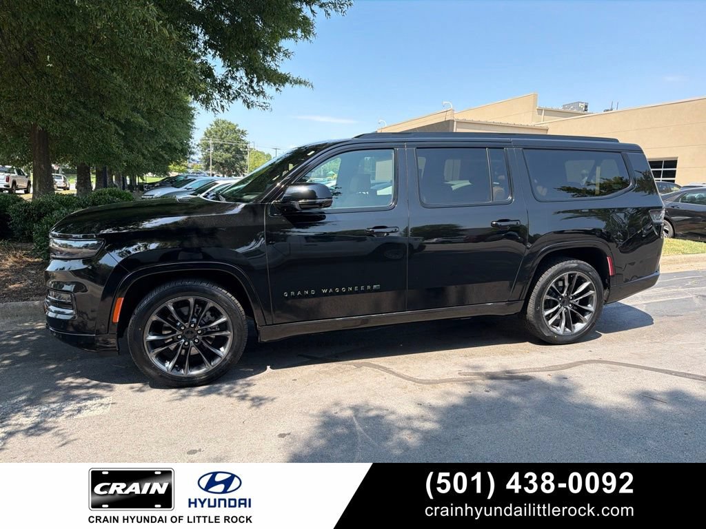 Used 2025 Jeep Grand Wagoneer L Series III w/ Rear Seat Video Group 1 AWD/4WD image 1