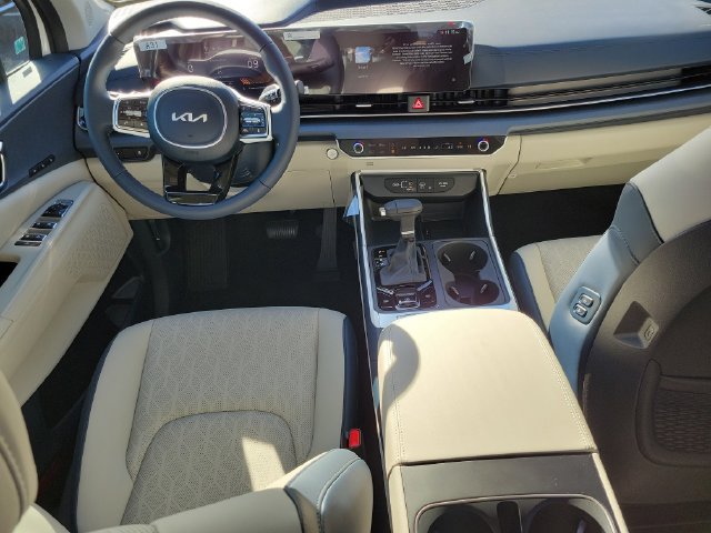 New 2026 Kia Carnival EX FWD image 14