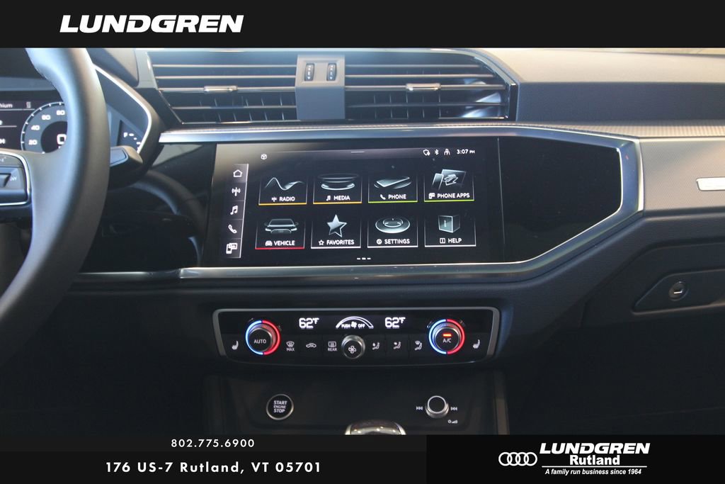 New 2025 Audi Q3 2.0T Premium image 3