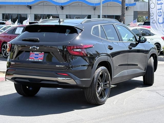New 2026 Chevrolet Trax ACTIV FWD image 4