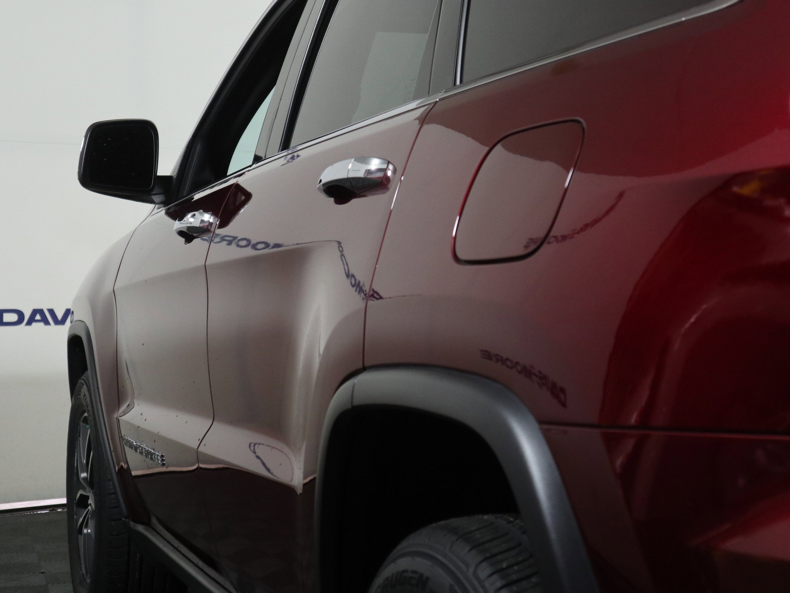 Used 2020 Jeep Grand Cherokee Limited w/ Luxury Group II image 10