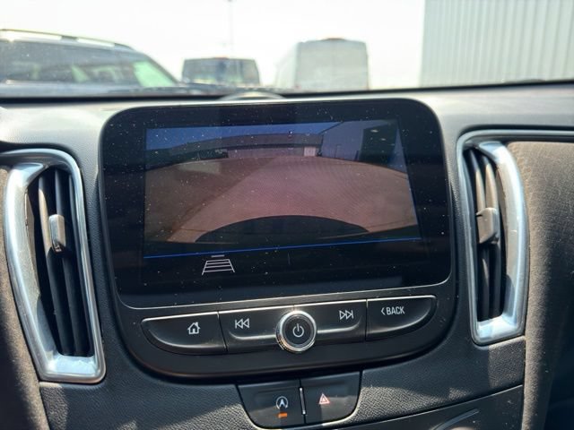 Used 2020 Chevrolet Malibu LT FWD image 9