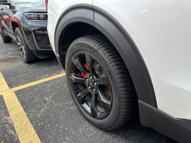 Used 2021 Ford Explorer ST w/ ST Street Pack AWD/4WD image 9