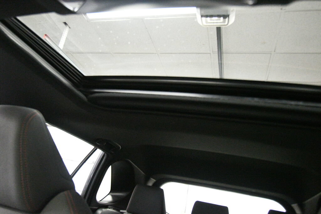 Used 2023 Toyota RAV4 SE w/ Weather & Moonroof Package AWD/4WD image 20