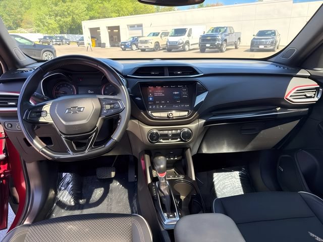 Used 2022 Chevrolet TrailBlazer RS w/ Sun and Liftgate Package AWD/4WD image 24