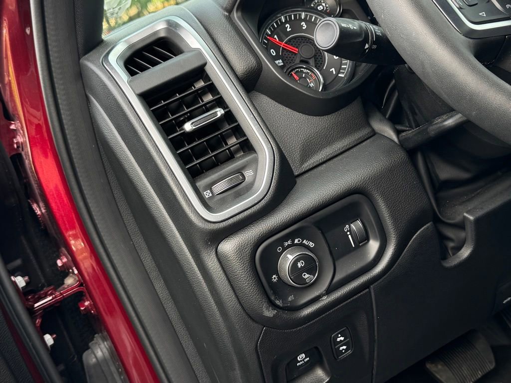 Used 2025 RAM 1500 Big Horn AWD/4WD image 27