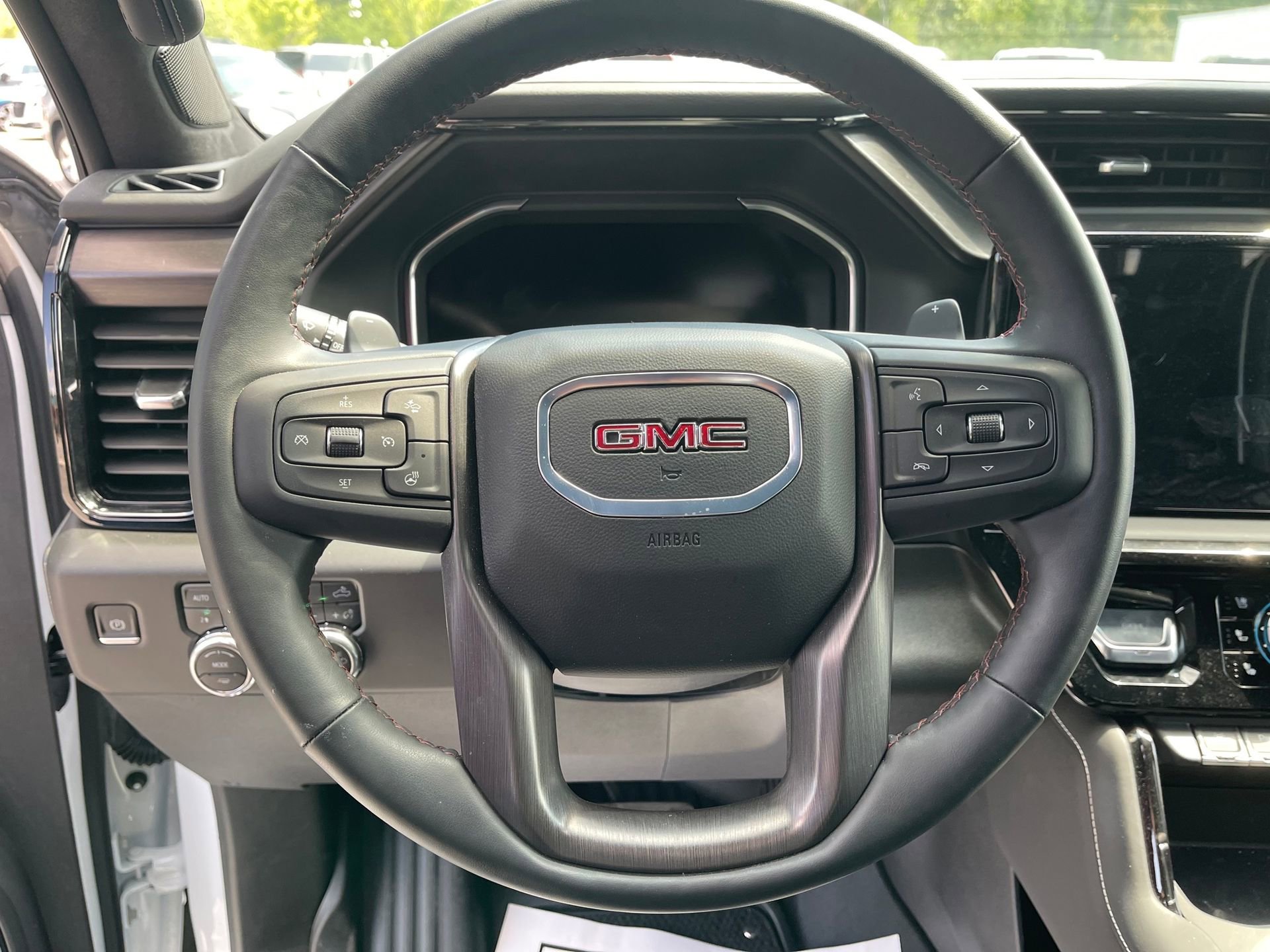 Used 2025 GMC Sierra 1500 AT4X image 16