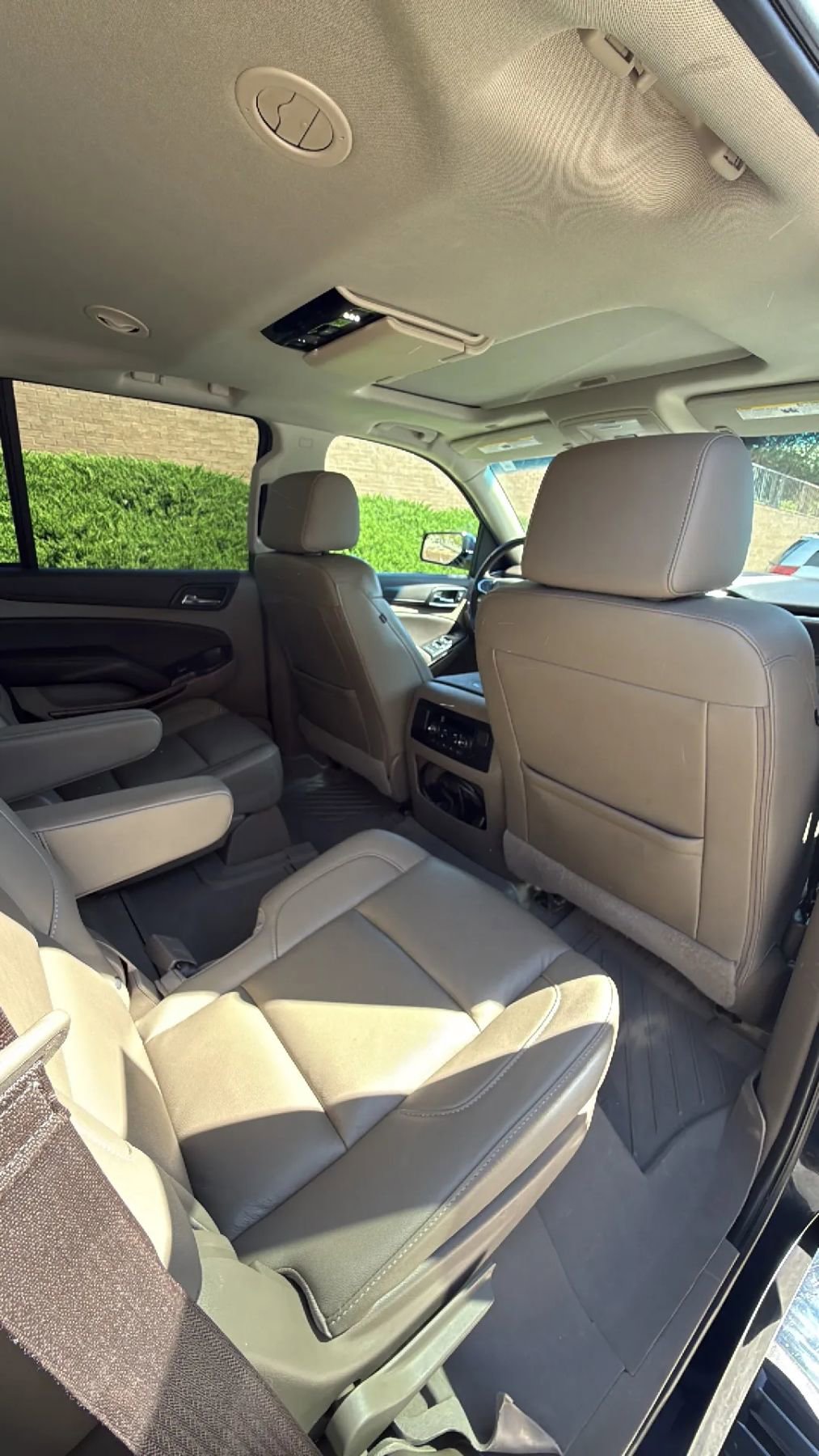 Used 2019 Chevrolet Tahoe LT w/ LT Signature Package AWD/4WD image 26