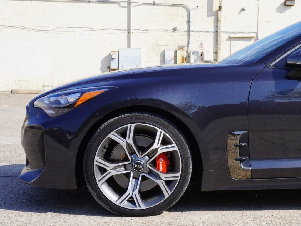 Used 2021 Kia Stinger GT2 image 5
