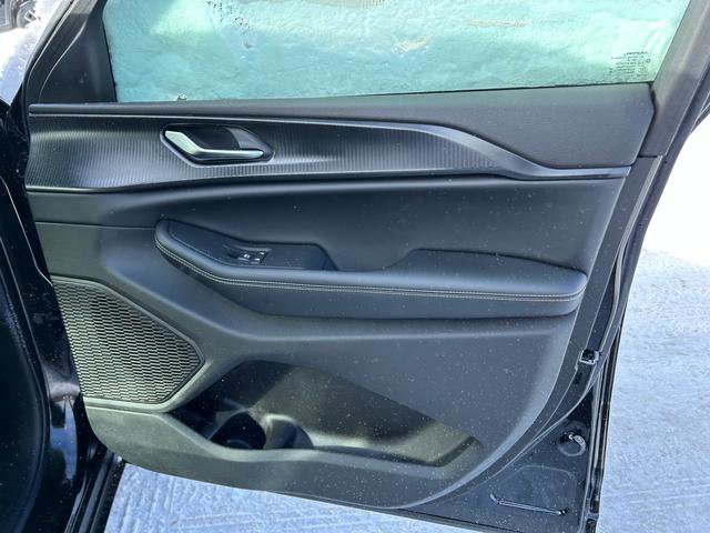 New 2025 Jeep Grand Cherokee Altitude image 21