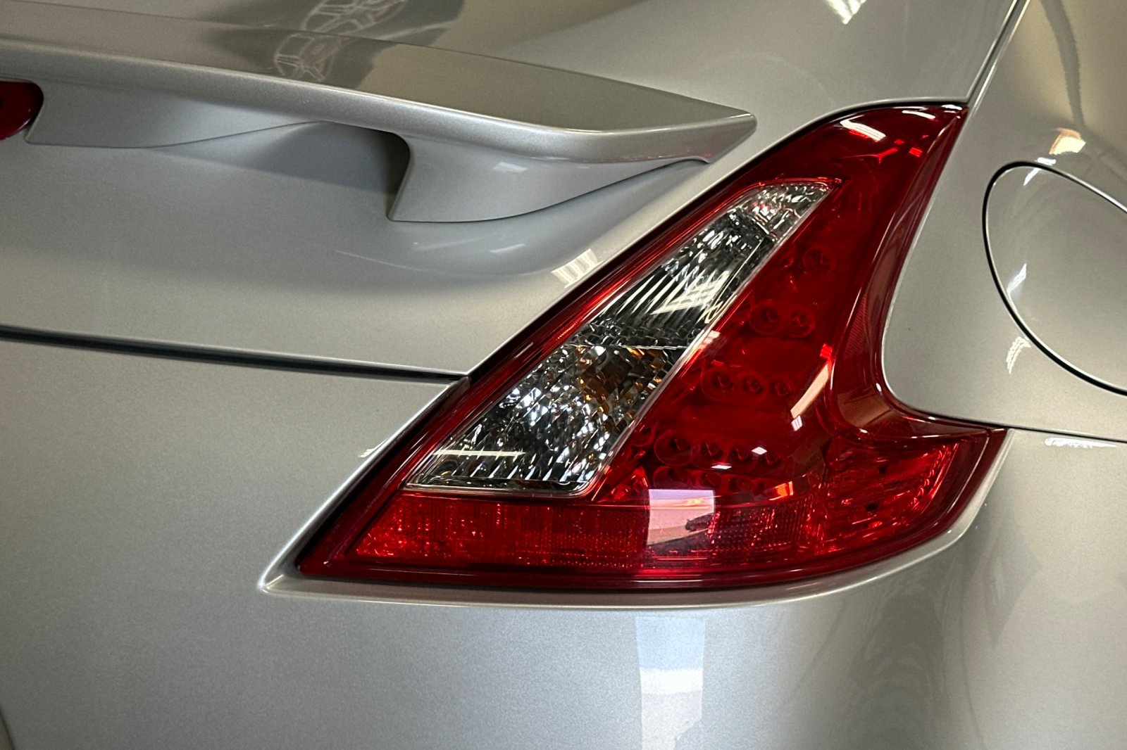 Used 2013 Nissan 370Z Coupe RWD image 46