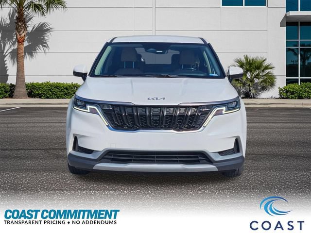 Used 2022 Kia Carnival LX FWD image 2