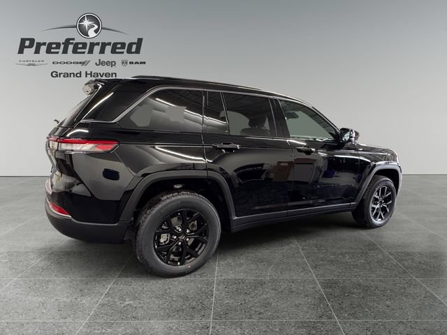 New 2026 Jeep Grand Cherokee Altitude AWD/4WD image 21