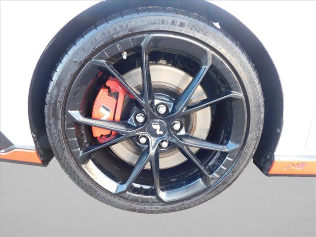 Used 2026 Hyundai Elantra N FWD image 8