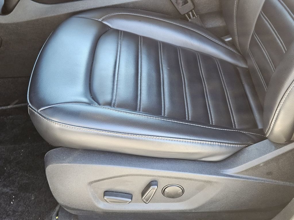 Used 2024 Ford Edge SEL image 19