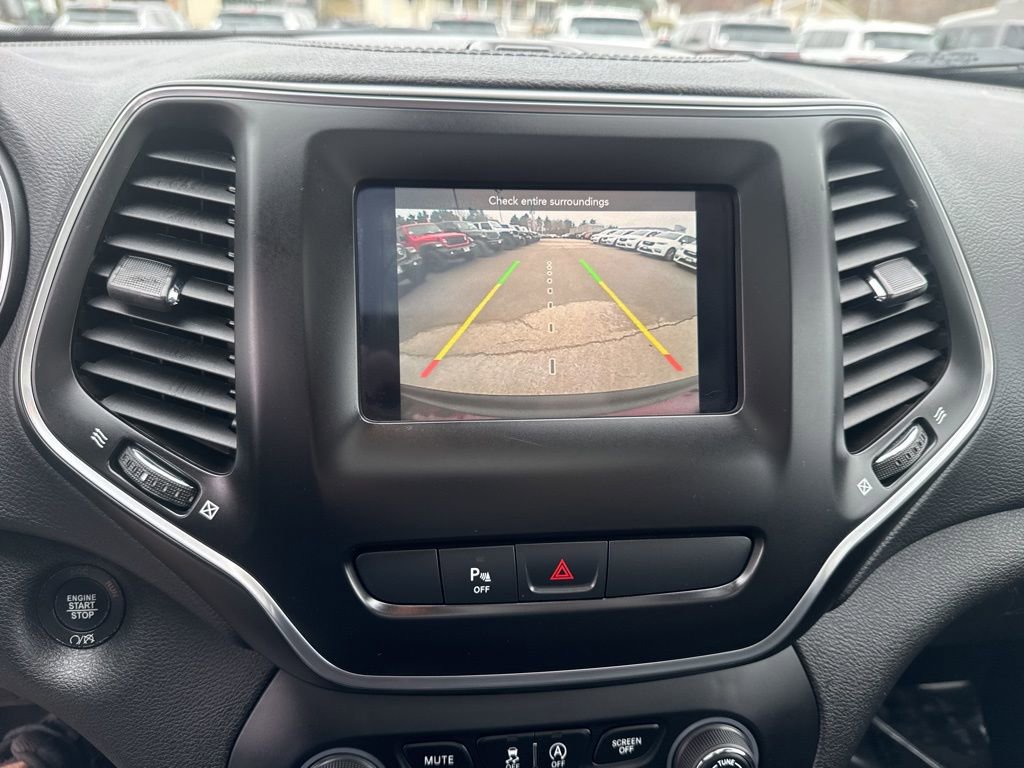 Certified 2019 Jeep Cherokee Latitude Plus image 13