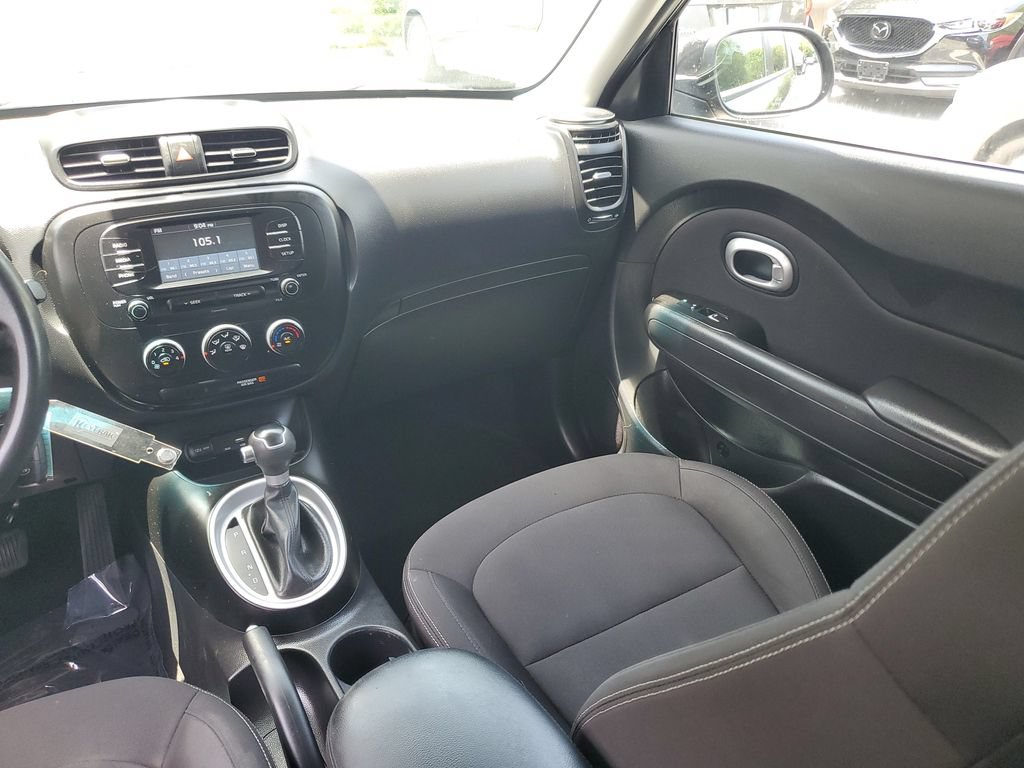 Used 2017 Kia Soul w/ Convenience Package FWD image 17