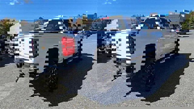 Used 2019 Chevrolet Silverado 2500 LTZ w/ Vortec Plus Package image 8