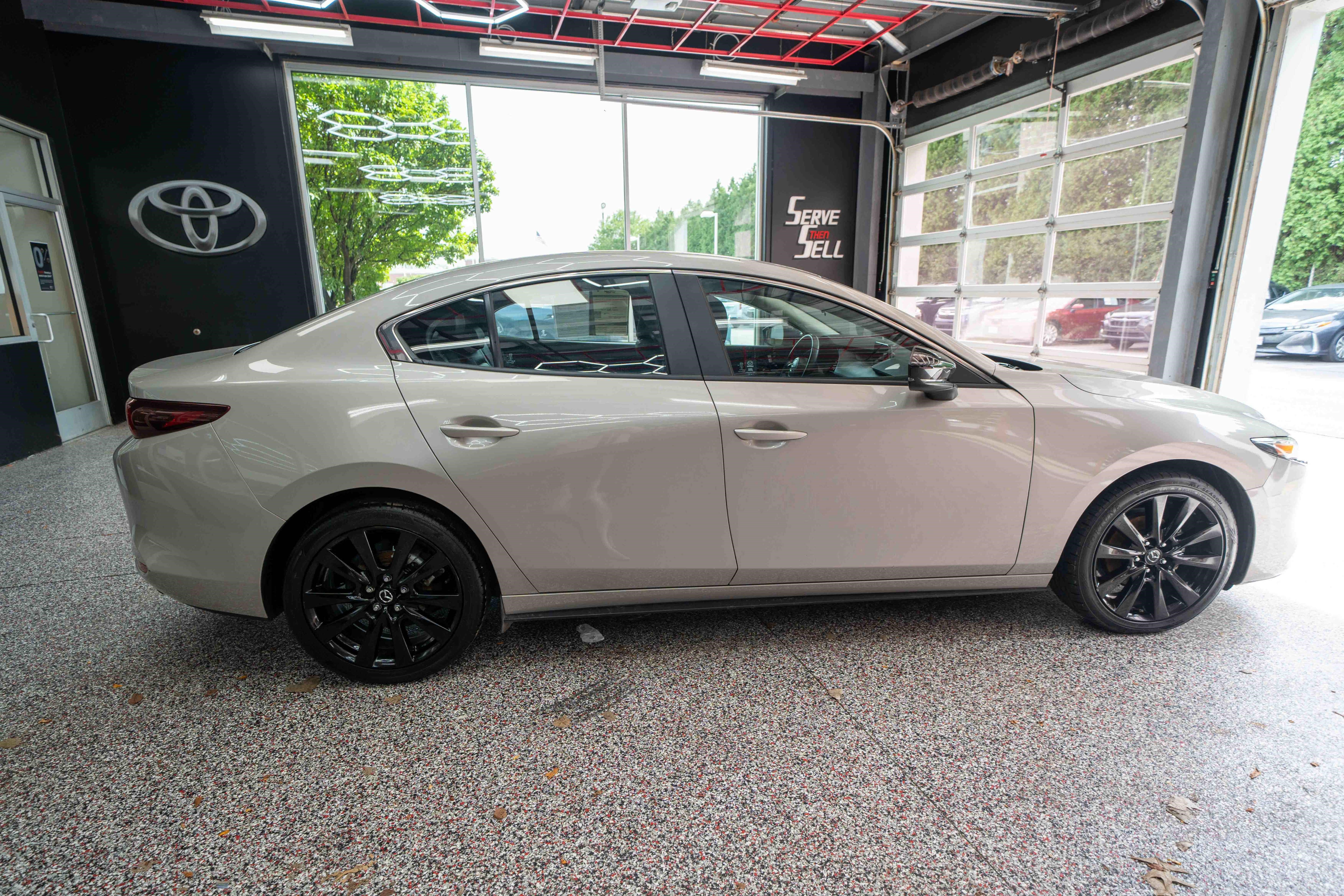 Used 2025 MAZDA MAZDA3 s FWD image 4