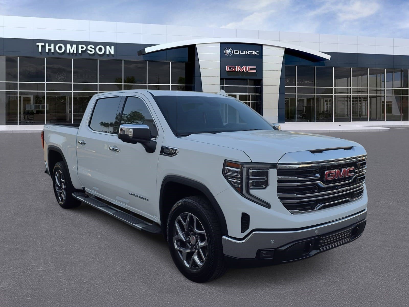 Used 2024 GMC Sierra 1500 SLT w/ SLT Premium Plus Package AWD/4WD image 1