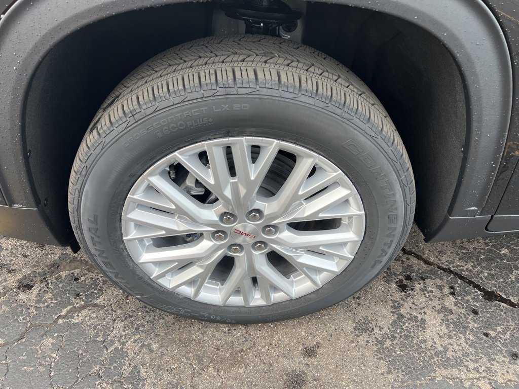 New 2026 GMC Acadia Elevation image 2
