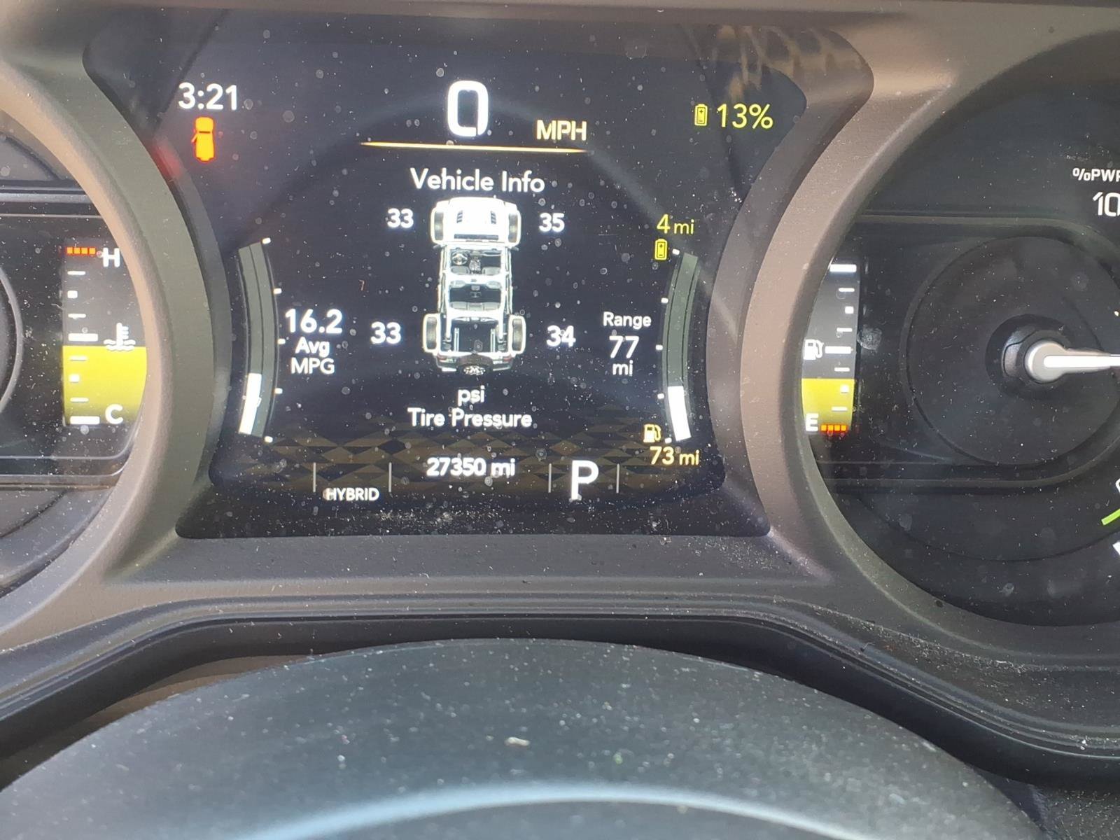 Used 2024 Jeep Wrangler Unlimited w/ Convenience Group AWD/4WD image 17
