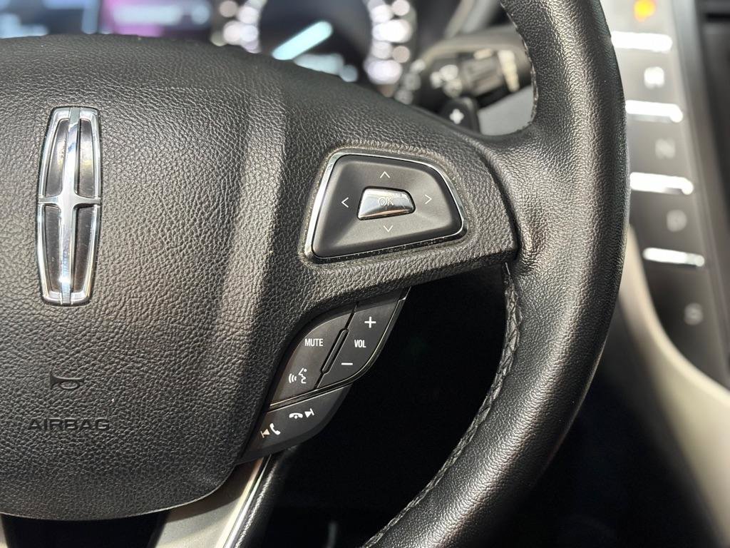 Used 2016 Lincoln MKC Premiere image 28