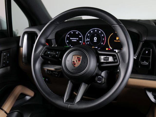 Certified 2026 Porsche Cayenne AWD/4WD image 15