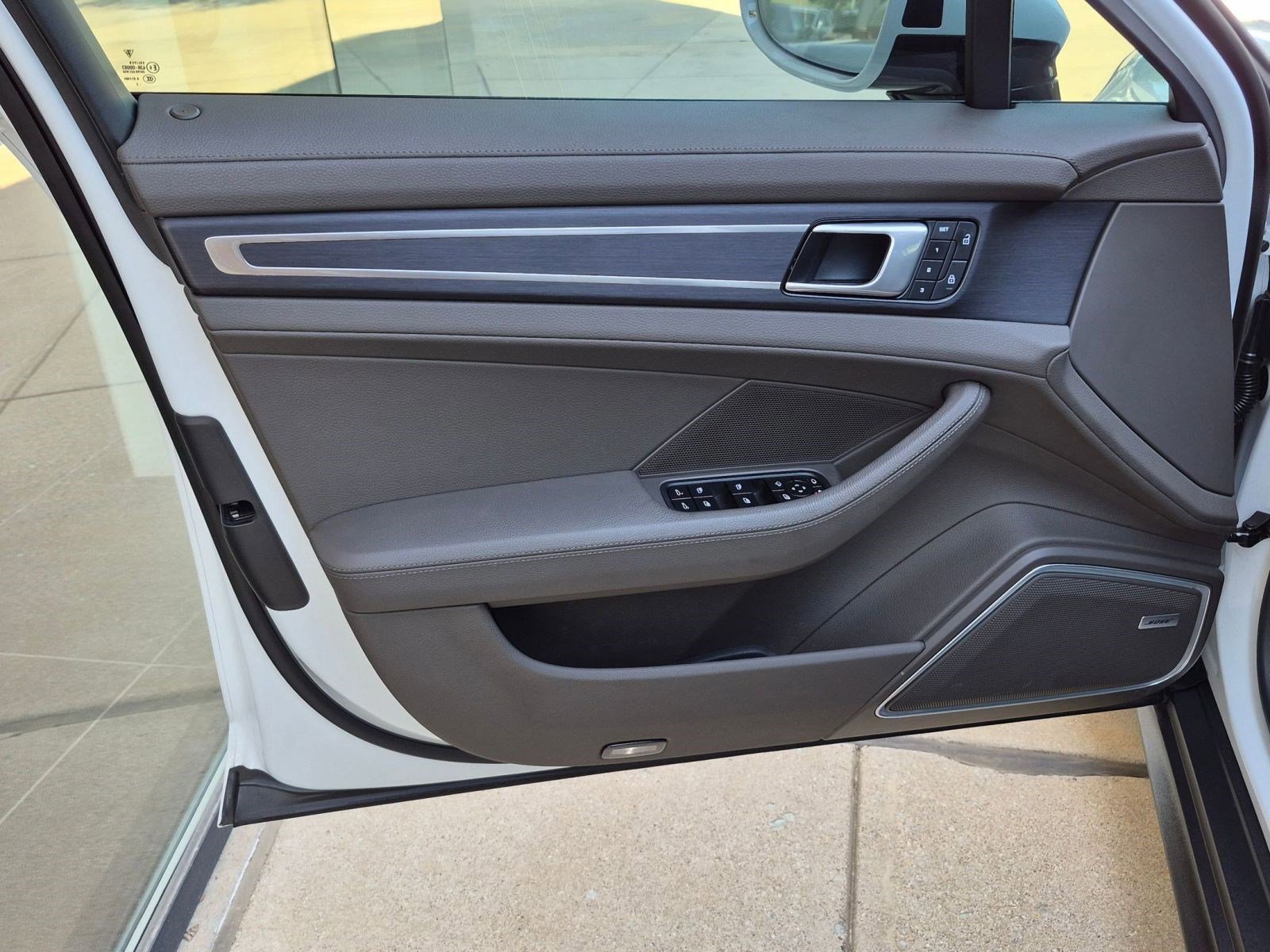 Certified 2023 Porsche Panamera Platinum Edition RWD image 13