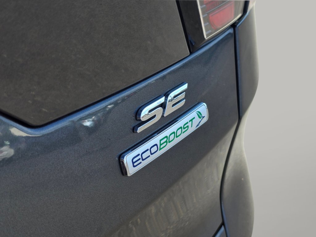 Used 2018 Ford Escape SE FWD image 32