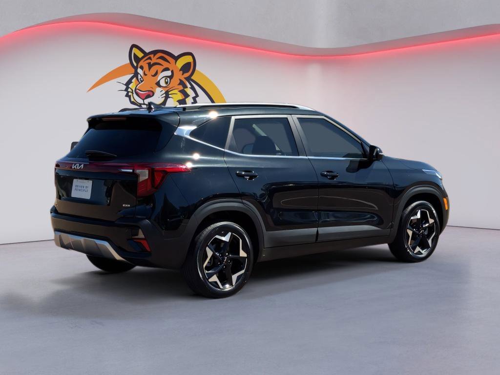 Used 2024 Kia Seltos EX image 5